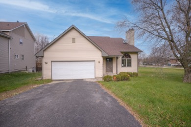 Candlewick Lake Home Sale Pending in Poplar Grove Illinois
