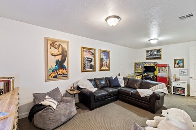 Stunning extended Amethyst model offering over 3,000 sq ft with - photo 33