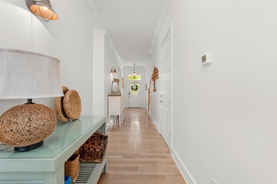 Blending relaxed elegance with unmistakable waterfront charm - photo 37