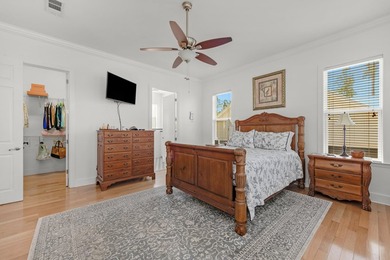 Blending relaxed elegance with unmistakable waterfront charm - photo 41