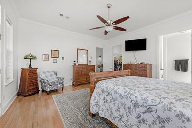 Blending relaxed elegance with unmistakable waterfront charm - photo 43