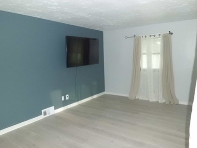 Investor opportunity- Endless potential in a prime location - photo 4