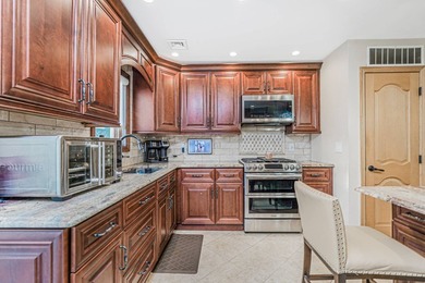 Welcome to 2248 E 70th St, Brooklyn, NY 11234 - a beautifully - photo 8