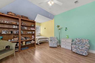 Blending relaxed elegance with unmistakable waterfront charm - photo 52