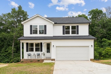 Lake Home ActiveUnderContr in Kannapolis, North Carolina