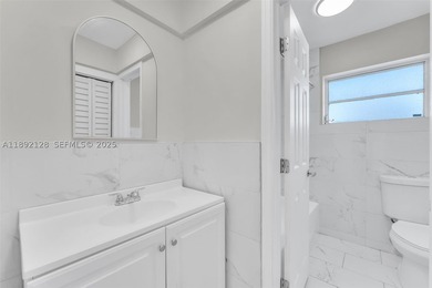 Beautiful 2 bed, 2 bath condo in the desirable Village at - photo 9