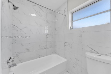 Beautiful 2 bed, 2 bath condo in the desirable Village at - photo 10