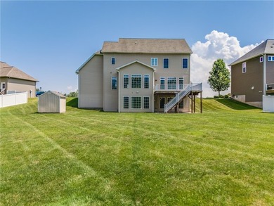 Welcome to this stunning custom-built Colonial, perfectly - photo 3