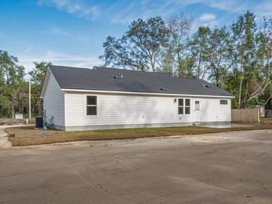 The Jackson Plan - 1,418 sq ft 4 bedroom 2 bathroom. Finishes - photo 7