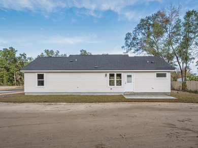 The Jackson Plan - 1,418 sq ft 4 bedroom 2 bathroom. Finishes - photo 8