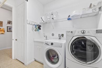 Beautifully maintained 4-bedroom, 3-bath home with a 3-car - photo 11