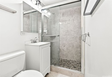 Fully remodeled Waikiki studio at Rosalei! Welcome home to this - photo 15