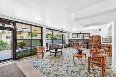 Fully remodeled Waikiki studio at Rosalei! Welcome home to this - photo 17