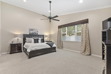 Beautifully maintained 4-bedroom, 3-bath home with a 3-car - photo 19