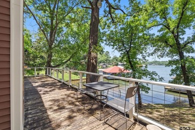 Beautifully positioned on a private stretch of Lake Jacksonville - photo 21