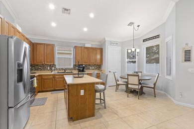 Beautifully maintained 4-bedroom, 3-bath home with a 3-car - photo 23