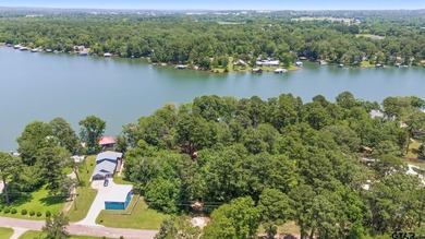 Beautifully positioned on a private stretch of Lake Jacksonville - photo 40