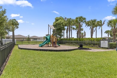 Beautifully maintained 4-bedroom, 3-bath home with a 3-car - photo 50