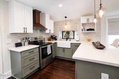Welcome to this charming 3-bedroom, 2-bathroom home on one of - photo 9