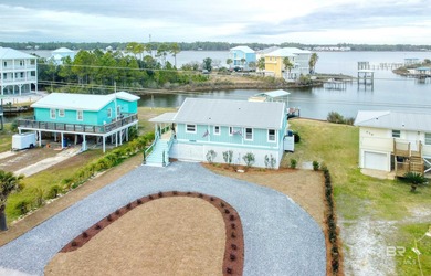 (private lake, pond, coastal) Home For Sale in Gulf Shores Alabama