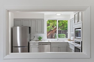 Welcome to this charming and move-in-ready 3-bedroom, 2-bath - photo 13