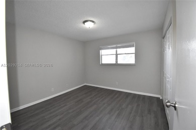 Move in ready 2-bedroom 2 bath condo offers a modern kitchen - photo 18