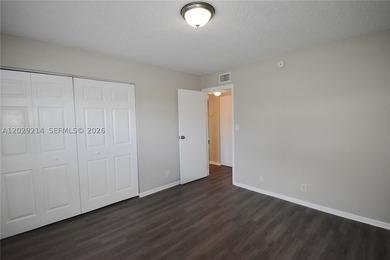 Move in ready 2-bedroom 2 bath condo offers a modern kitchen - photo 19