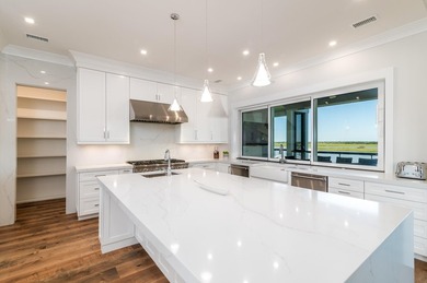 Owner/Agent Designed by award-winning local architects Clancy - photo 20