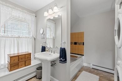 Beautifully maintained and ideally located in North Deering - photo 23