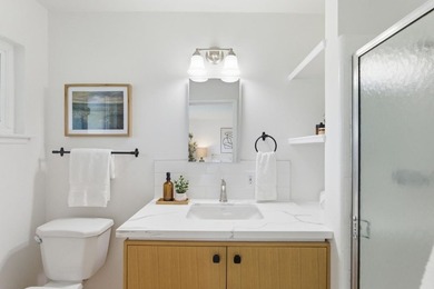Welcome to this charming and move-in-ready 3-bedroom, 2-bath - photo 24