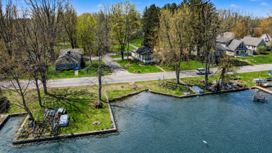 Pole Barn, Privacy & Lake Access—The Total Package - photo 1