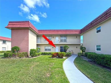 RARE FIND...1st Floor remodeled 2 Bed/2 Bath partially furnished - photo 2
