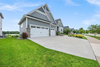 Welcome to one of the premier waterfront opportunities in - photo 4