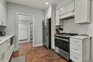 Charming Pentwater Village home with a separate guest cottage - photo 15