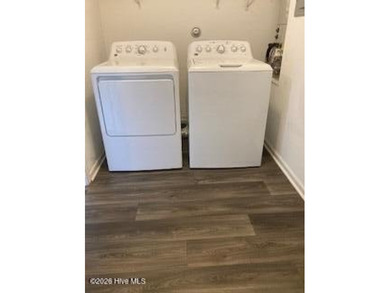 Offering this spacious 2 bedroom, 2 bath second-floor condo in - photo 15
