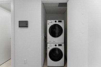 Appartement situe au 9e etage du prestigieux immeuble Le - photo 8