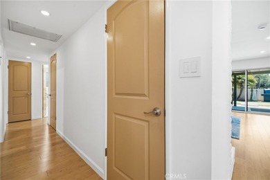 Fully turnkey and thoughtfully reimagined, this 4-bedroom - photo 21