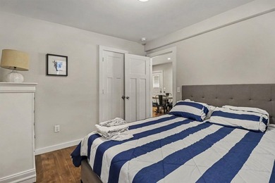Charming Pentwater Village home with a separate guest cottage - photo 22