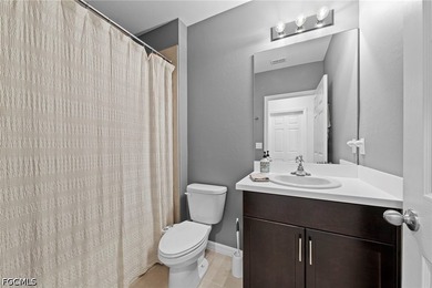 Welcome home to this beautifully upgraded villa in Magnolia - photo 25