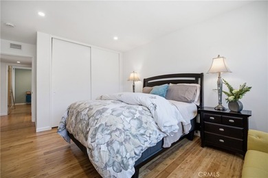 Fully turnkey and thoughtfully reimagined, this 4-bedroom - photo 31