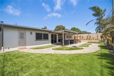 Fully turnkey and thoughtfully reimagined, this 4-bedroom - photo 35