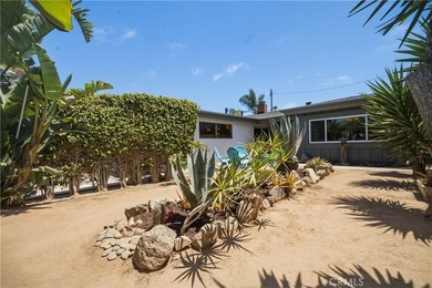 Fully turnkey and thoughtfully reimagined, this 4-bedroom - photo 45
