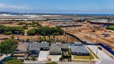 Fully turnkey and thoughtfully reimagined, this 4-bedroom - photo 49