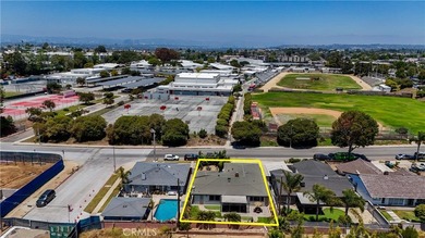 Fully turnkey and thoughtfully reimagined, this 4-bedroom - photo 50