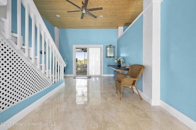 Stunning views and FLorida Gulf Living Beautiful Water front - photo 13