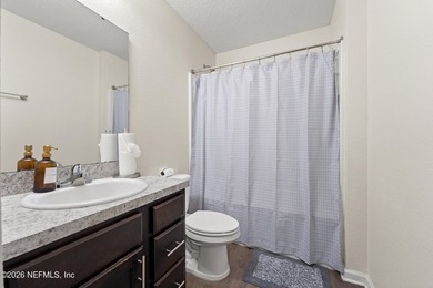 Beautiful 3 bedroom 2.5 bathroom two story home available now - photo 19