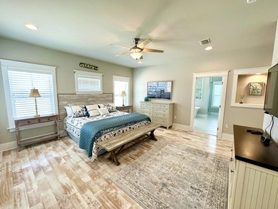 Welcome to 1422 Seaside Circle 'Casa Bella.'This stunning - photo 22