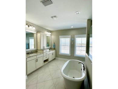 Welcome to 1422 Seaside Circle 'Casa Bella.'This stunning - photo 23
