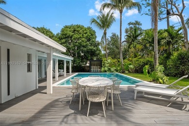 Beautifully reimagined residence in the highly coveted High - photo 3