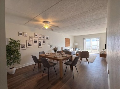 Location, lifestyle, and modern updates come together - photo 7